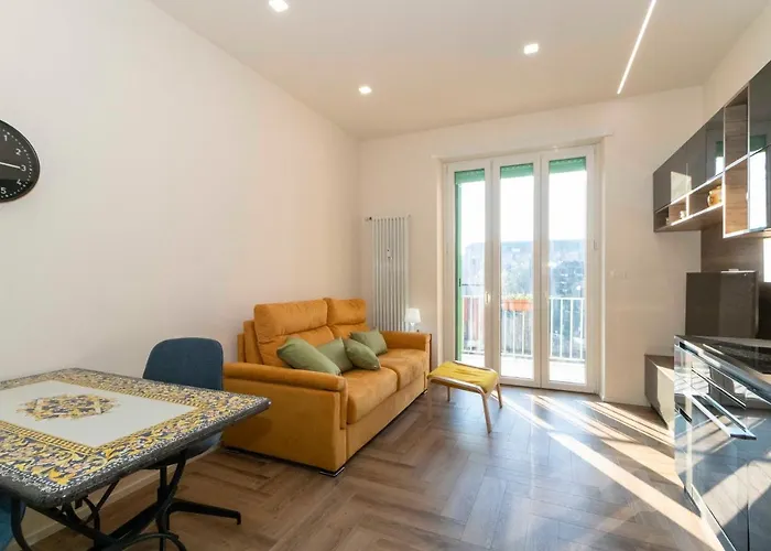 아파트 Guesthost - Borgo San Paolo Lovely Flat X4