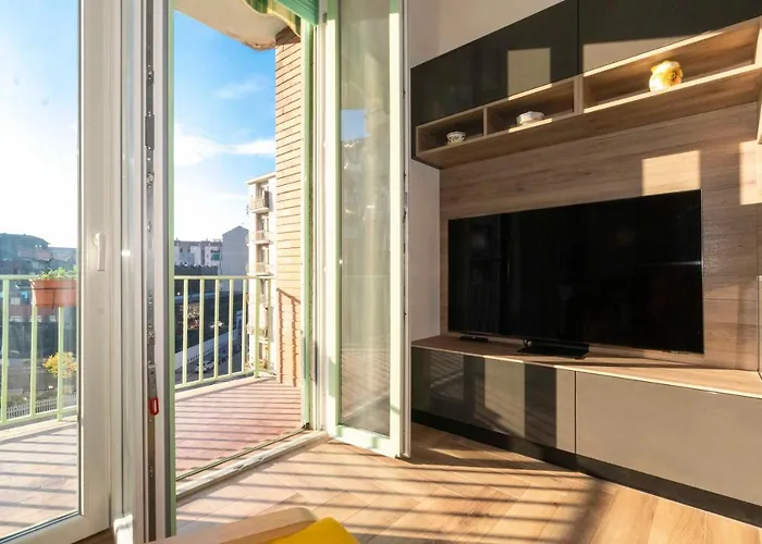 아파트 Guesthost - Borgo San Paolo Lovely Flat X4