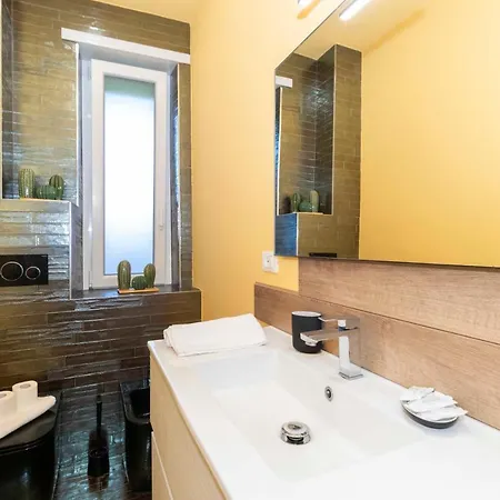Daire Borgo San Paolo Lovely Flat X4